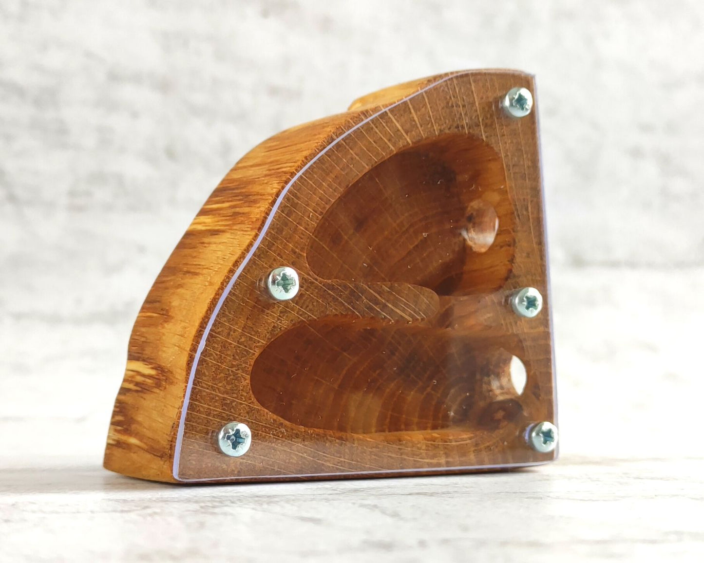 Hormiguero de madera cuarto de círculo sin corteza 7 x 7cm